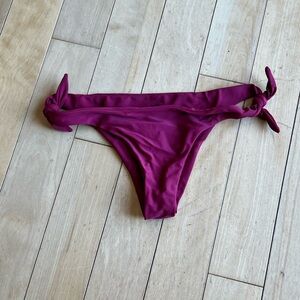 Mikoh Valencia Bottoms